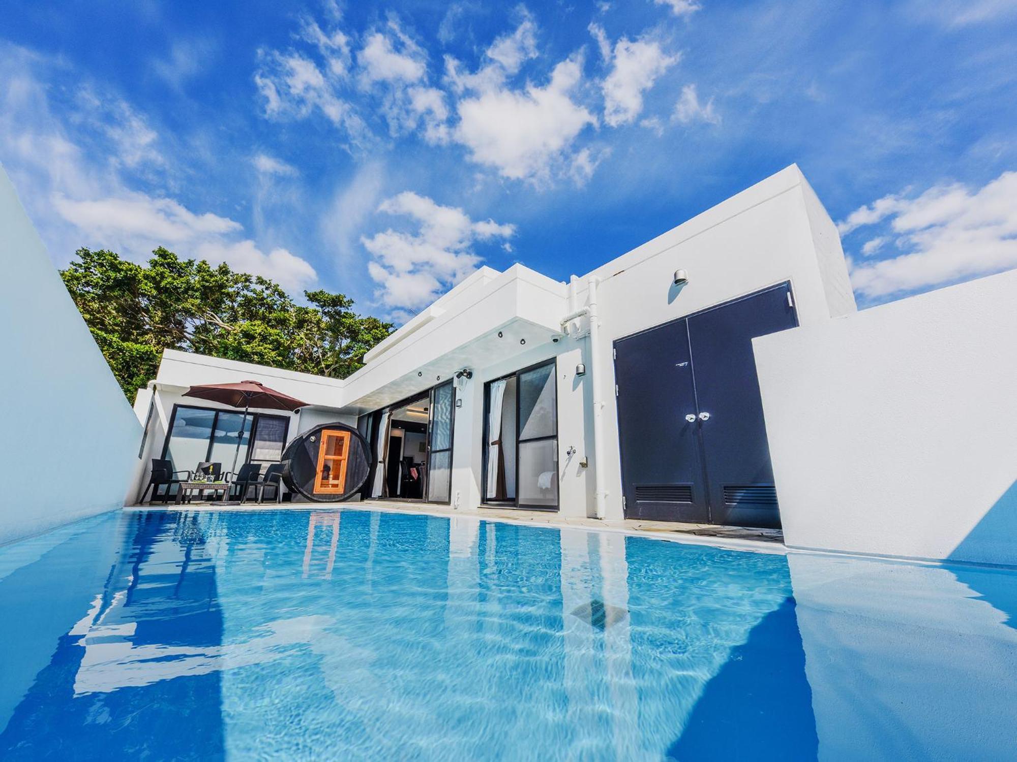 Private Pool Villa 本部町 エクステリア 写真