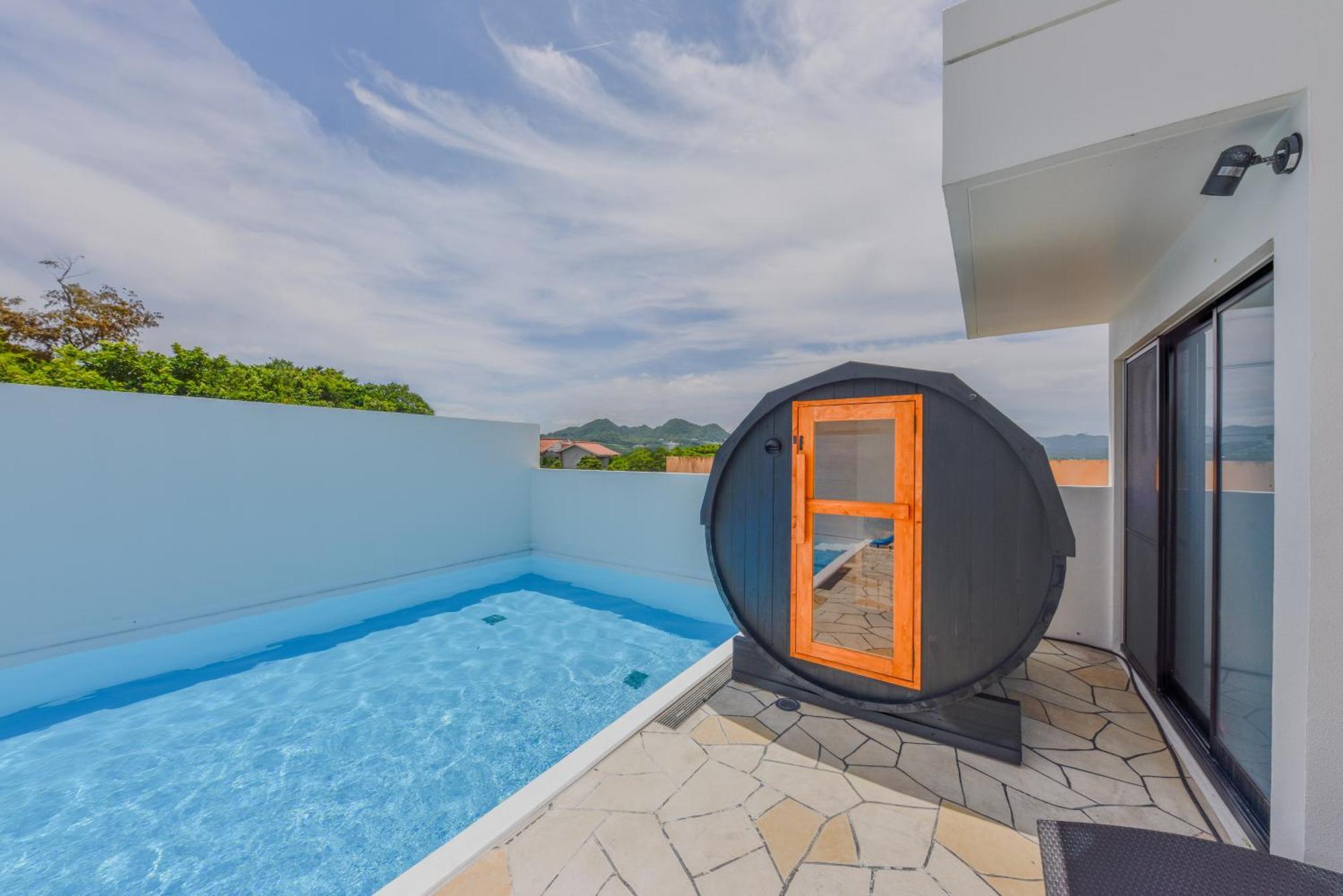 Private Pool Villa 本部町 エクステリア 写真